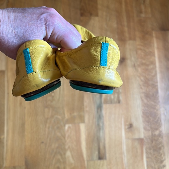 Tieks mustard yellow ballet flats - Picture 12 of 12